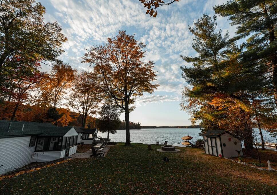 Big Blue Lake Cottages, Llc - Cottage #5 Holton Exterior photo