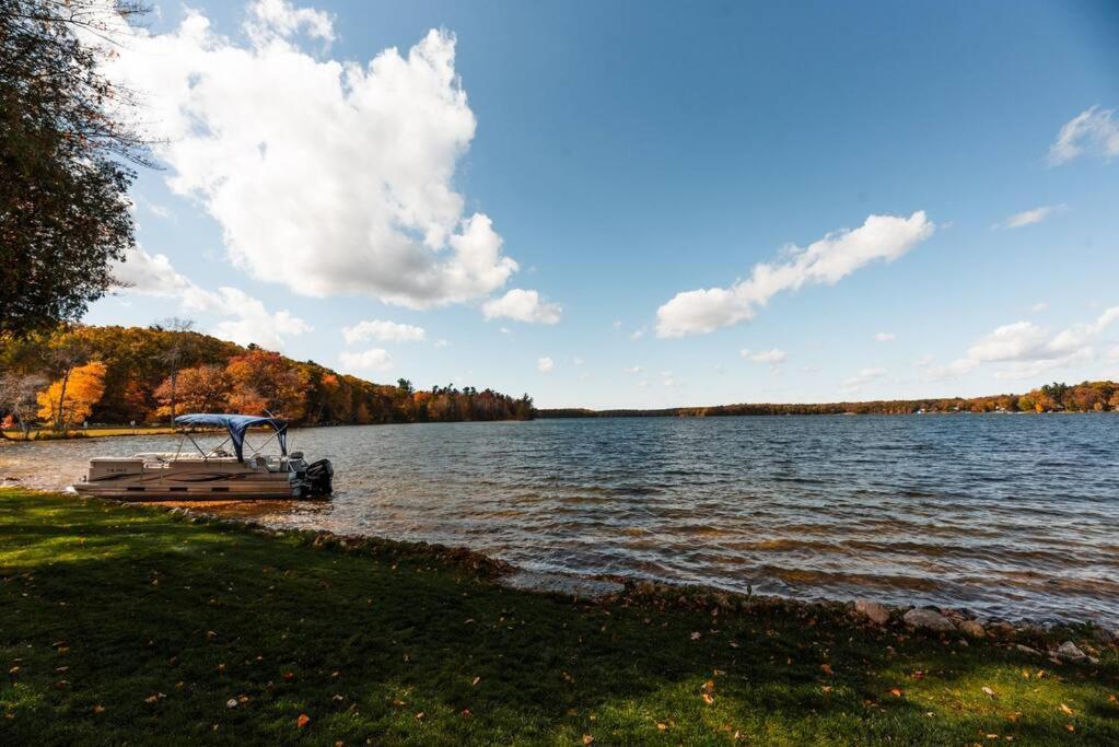 Big Blue Lake Cottages, Llc - Cottage #5 Holton Exterior photo