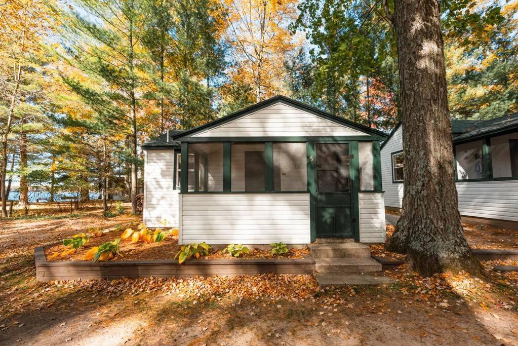 Big Blue Lake Cottages, Llc - Cottage #5 Holton Exterior photo